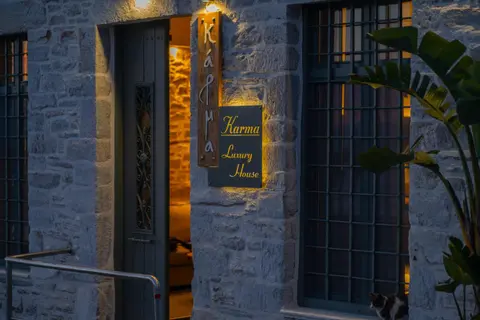 Seafront Karma Luxury - An Escape From Reality
