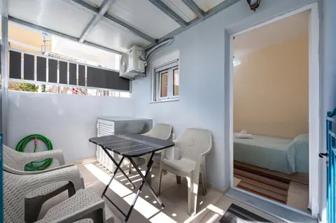 Top Spot Apartment Beach, Food & Coffee Nearby