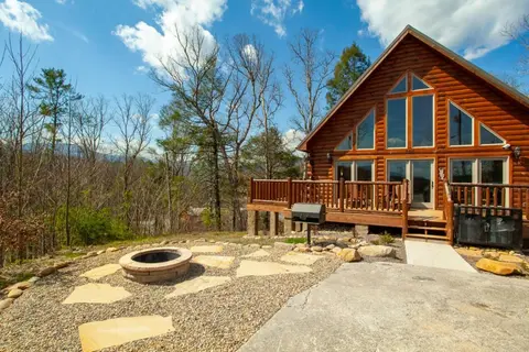 Mystic Mountain Cabin View Grill Fire Pit