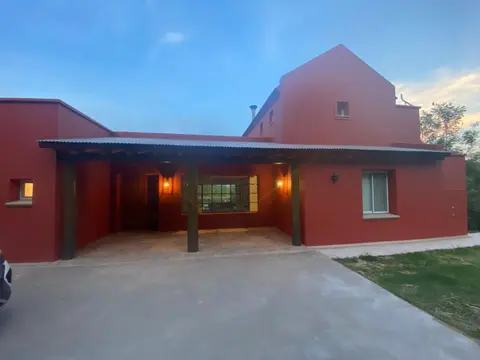 CASA CON INCREIBLES VISTAS!!!