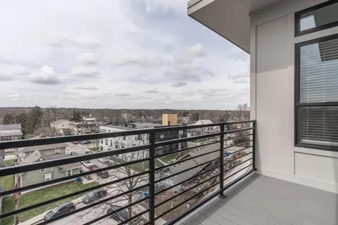 Spacious 2BR Broadripple Village