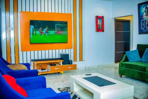 Spacious 2-bed Apt With 24hrs Power+ Unlimited Wi-Fi