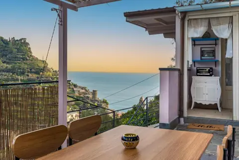Lo Chalet sul Mare, Terre Marine