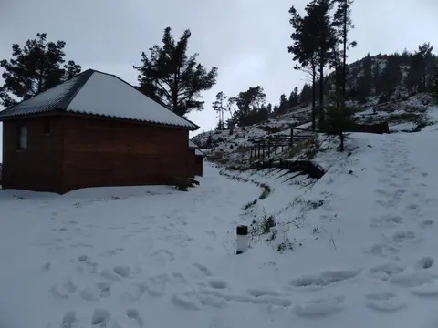 Mountain Eco Shelter 3