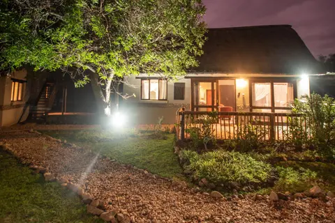 Leopard's Lair Bush Lodge