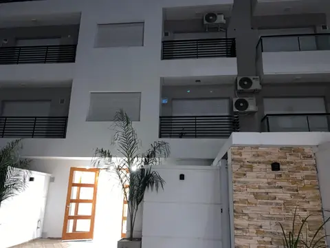 Mini holiday dpto , no fumar opción cochera,costo adicional