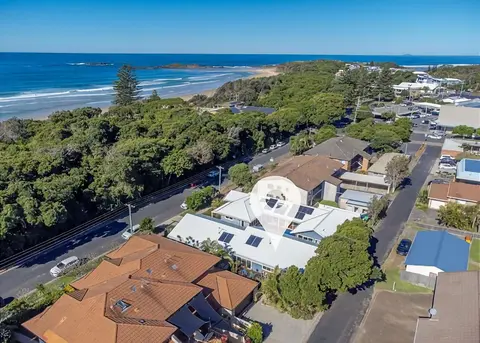 Sawtell Beach Shack 2