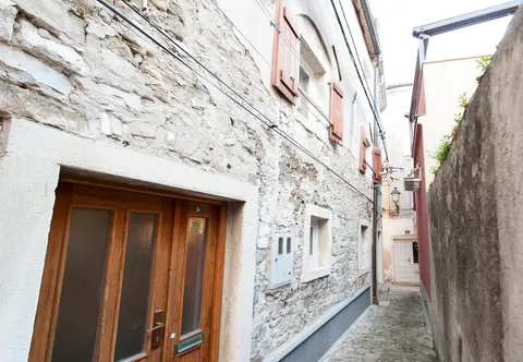 Sailing House Piran