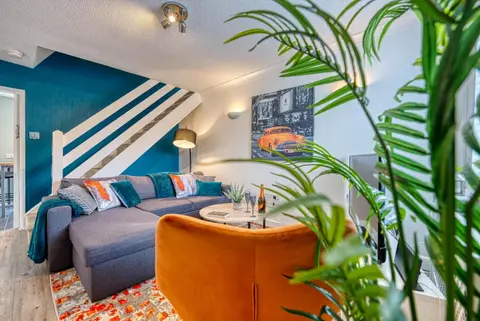 CAPRI 13 SA - Contemporary 2 bedroom house in Loughborough with free parking, Close to Loughborough University & M1 Motorway