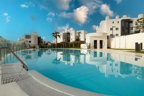 Mara's Apartments Higuerón West - Garden Villa - 246 m2 of Private Terrace & Garden - Like a House