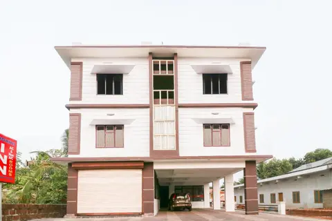 SPOT ON Rohini Inn Kadampuzha