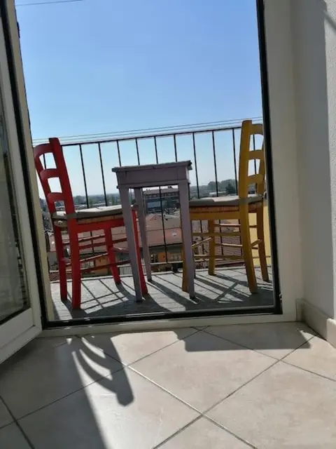 Nicoletta House