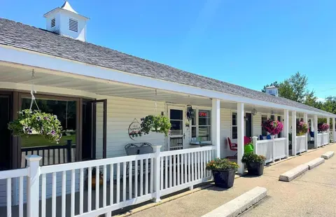 Hillcrest Motel