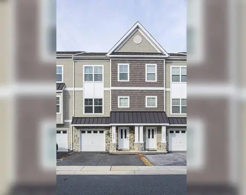 Rehoboth Crossing - Beach Oasis!