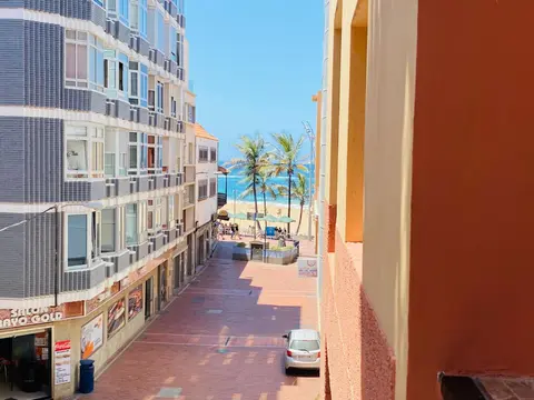Salvador Cuyas "Apartamento el Mar"