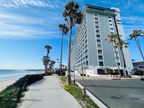 Ocean View Luxury Condo Oceanfront and Pool