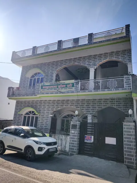 Gaharwar Home Stay
