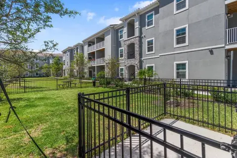Elegant 2 Bed/2 Bath Apartment in Melbourne FL