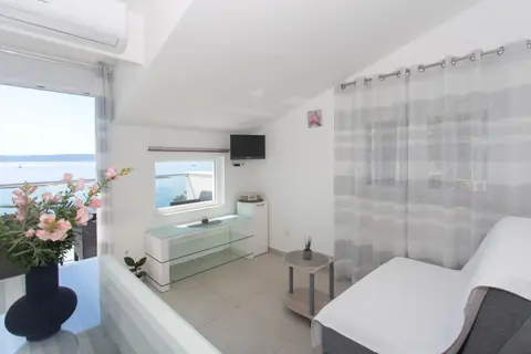 Apartments Bandić - 30 meters to the beach