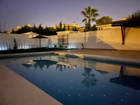 CHALET CON PISCINA PRIVADA