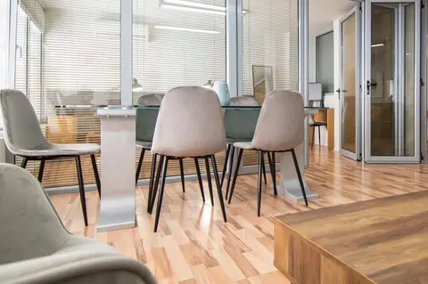 Urban Downtown Suite - Meno Homes 4