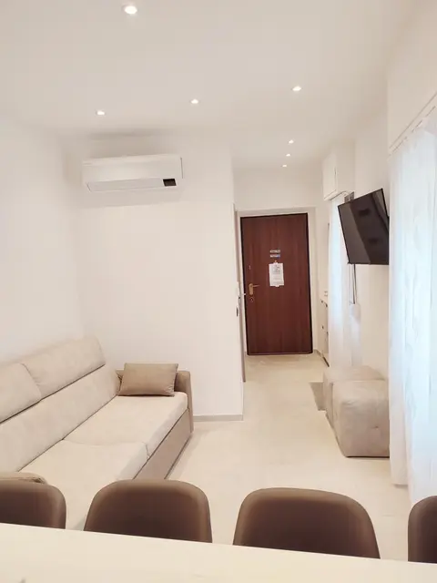 Holiday House