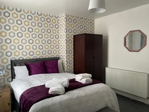 Luxury Spacious 2 Bedroom Home.