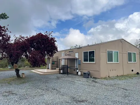 The Sequoia guesthouse