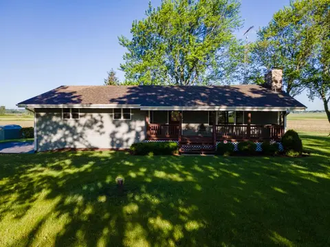 Elkhorn 3 Bedroom 2 Bathroom Log Cabin Sleeps 8 - Lincoln Log Cabin