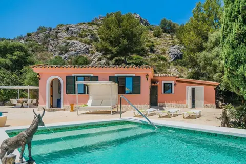 Villa in Port de Pollenca with Private Pool