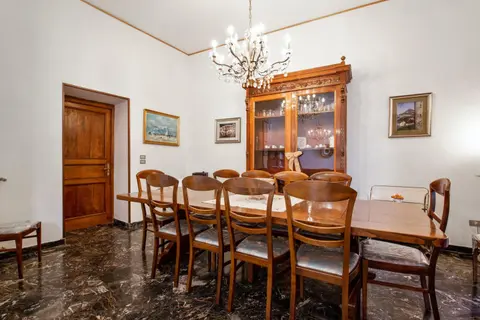Spacious Apartment in Cava de' Tirreni with Mountain View.