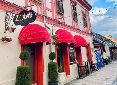 Zobo Hotel