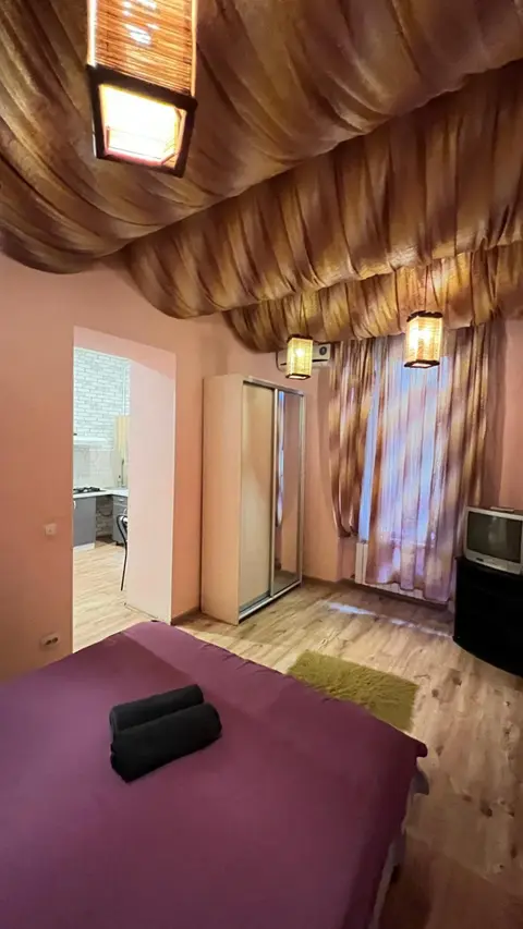 10/8 Kotliarska Moisha House
