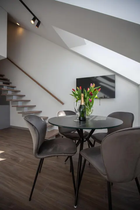 M8 Modern Two-Floor Apartment