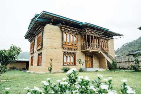 Spirit Village Lodge
