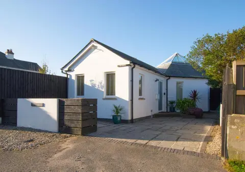 3 Bed in Trevone oc-p00723