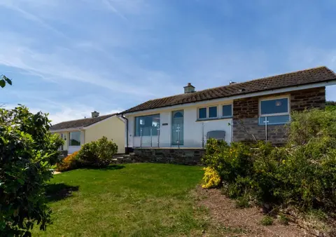 2 Bed in Padstow oc-p00738