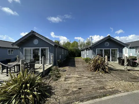 Sandy Collection - 2 next door beach houses - Part of the The Bay Filey Holiday Village with pool, gym and direct beach access, pub, restaurant, tennis and