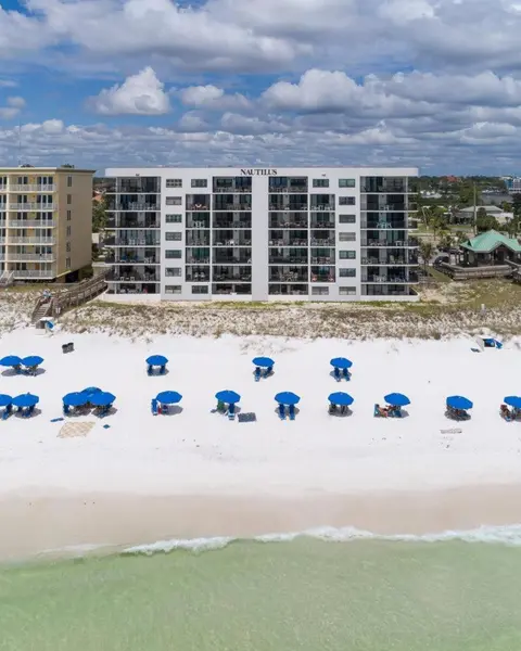 Nautilus 1704 Gulf Front 2 BR Large Penthouse 7th Flr