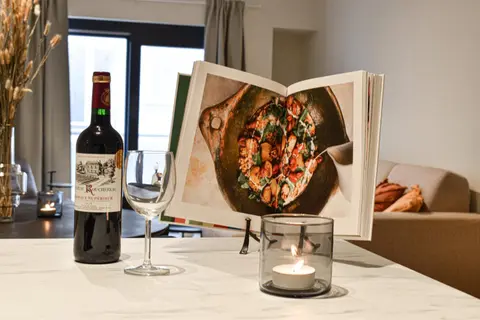 Miramar Residences - Luxurious Seaside Apartments