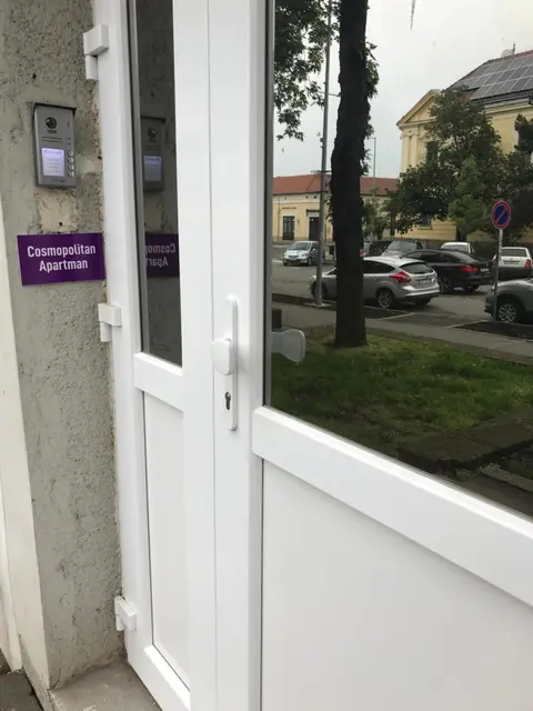 COSMOPOLITAN Apartman