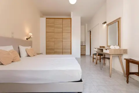 Holidays Studios & Apartments