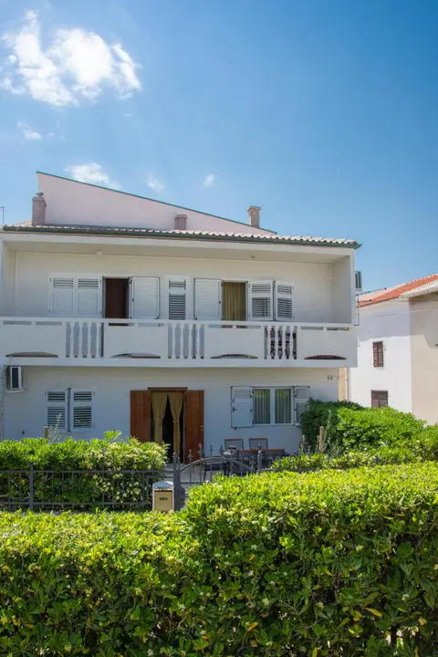 Apartmani Ina Pag