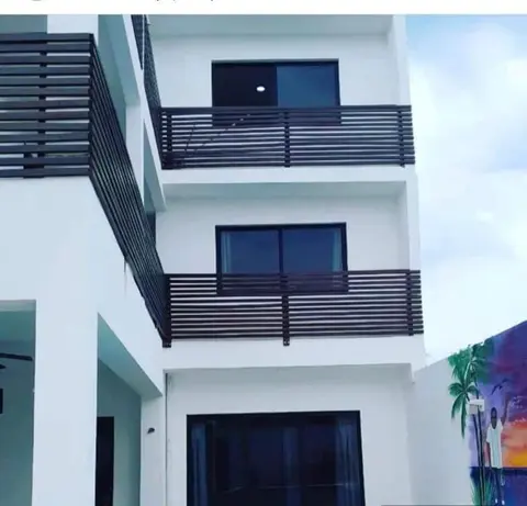 ALMAR FAMILY HOUSE