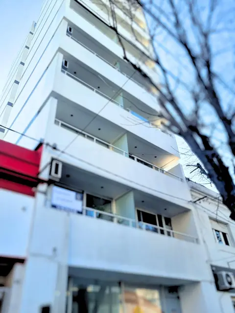 Luminoso Departamento Zona Plaza Paso by Lofter