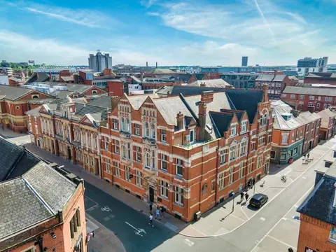Deluxe City Escape Perfect For Business & Families & Free Gym By The Pocklington - The Magistrates Suite