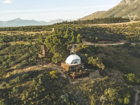 Moonrise Dome - La Bruyere farm
