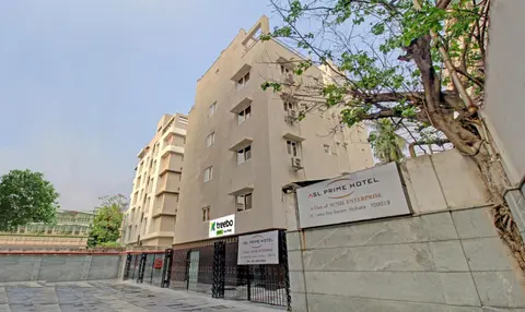 Treebo ASL Prime, Gariahat