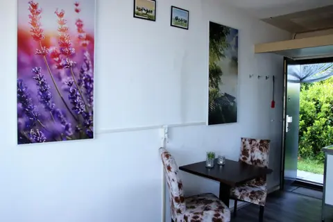 Tiny Cottage 2