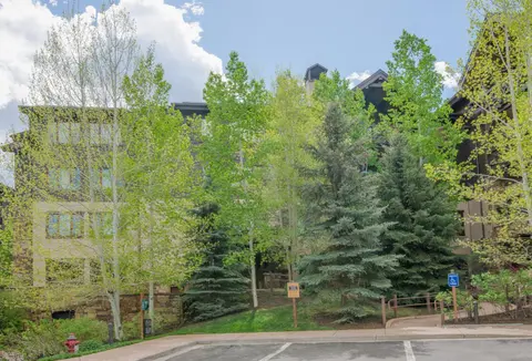 Beaver Creek Landing B402 condo